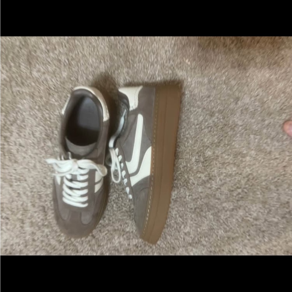 Steve Madden Dodge Brown and White Sneakers
